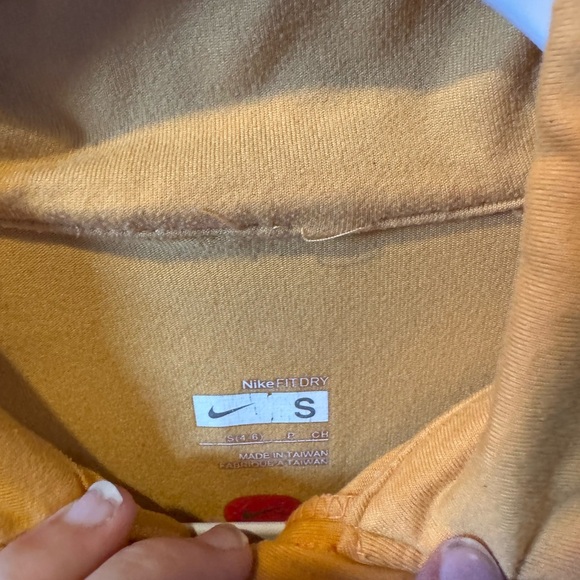 Nike Fit Dry Golden Orange Quarter-Zip Top - Picture 4 of 5
